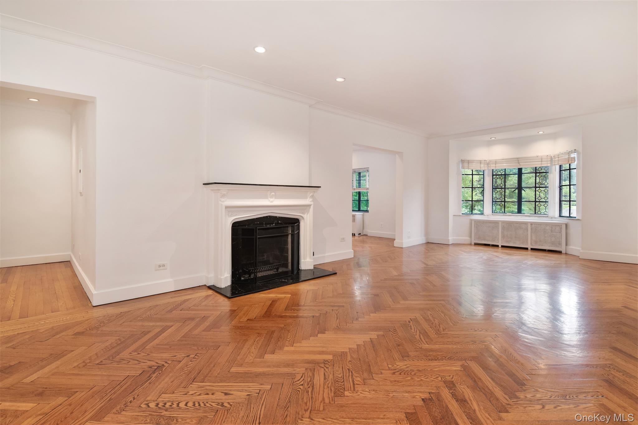 915 Wynnewood Road, Unit A3 Pelham, NY 10803 - Photo 3 of 19 Living room