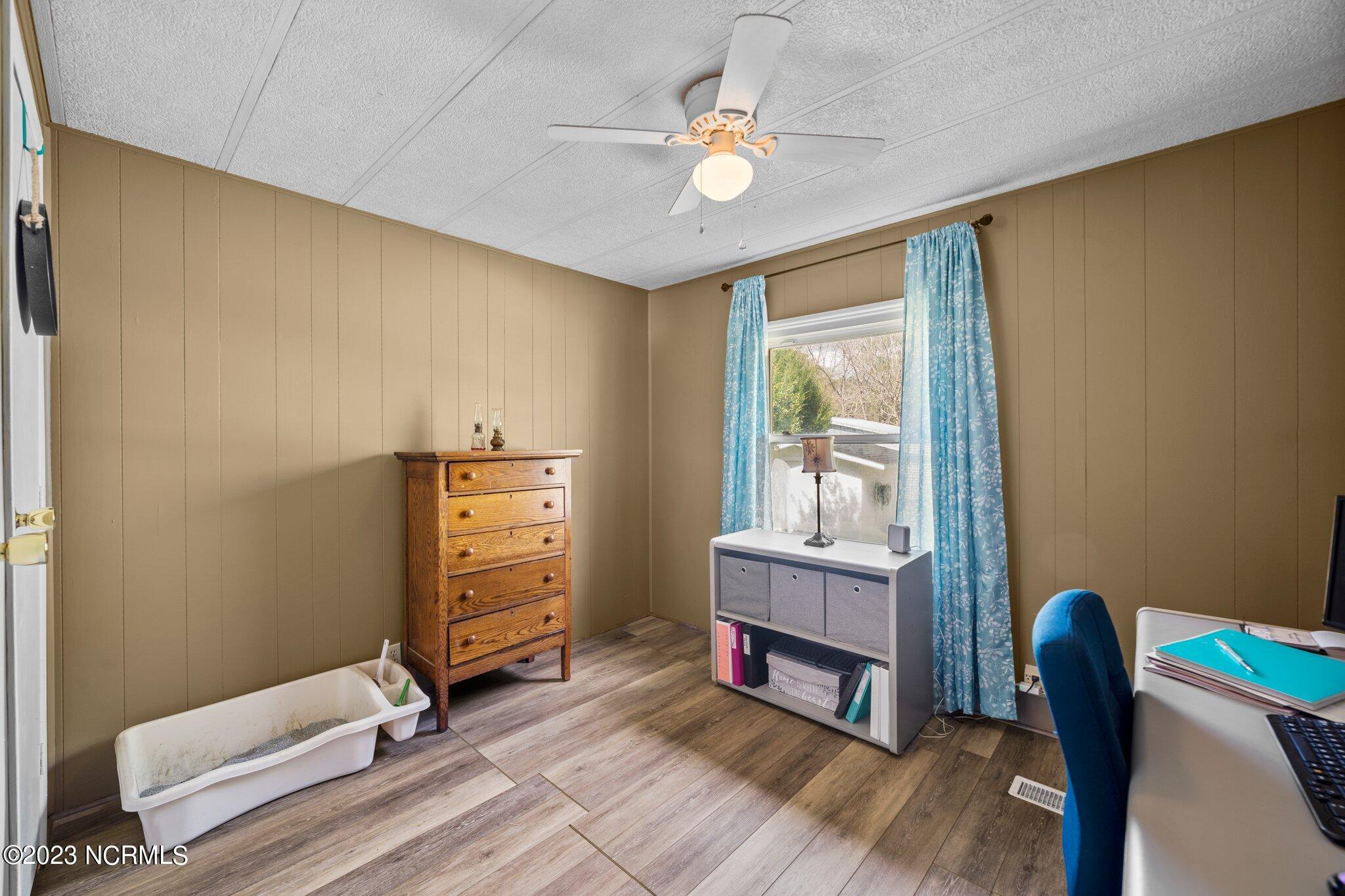 774 Possum Track Road Chocowinity, NC 27817 - Photo 26 of 37 41-web-or-mls-DSC_6525