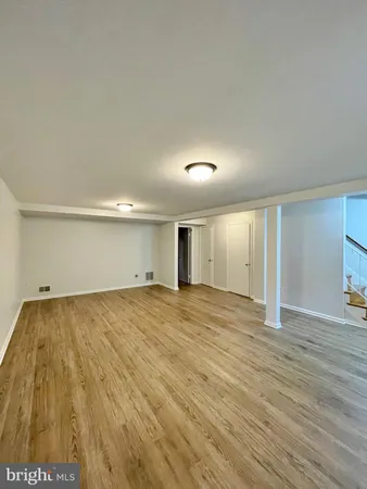 $3,500 | 1556 Bruton Court, McLean, VA 22101