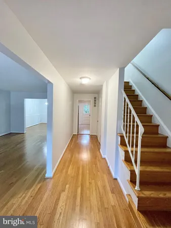 $3,500 | 1556 Bruton Court, McLean, VA 22101