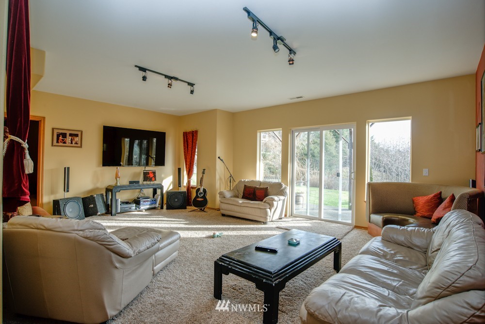 2305 Hawk Way Bellingham, WA 98229 - Photo 15 of 20 Gallery Image 15