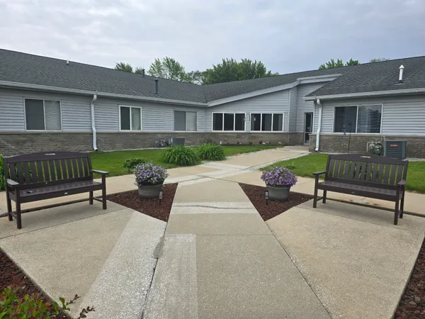 $600 | 111 North 980 West, Unit 104, Converse, IN 46919