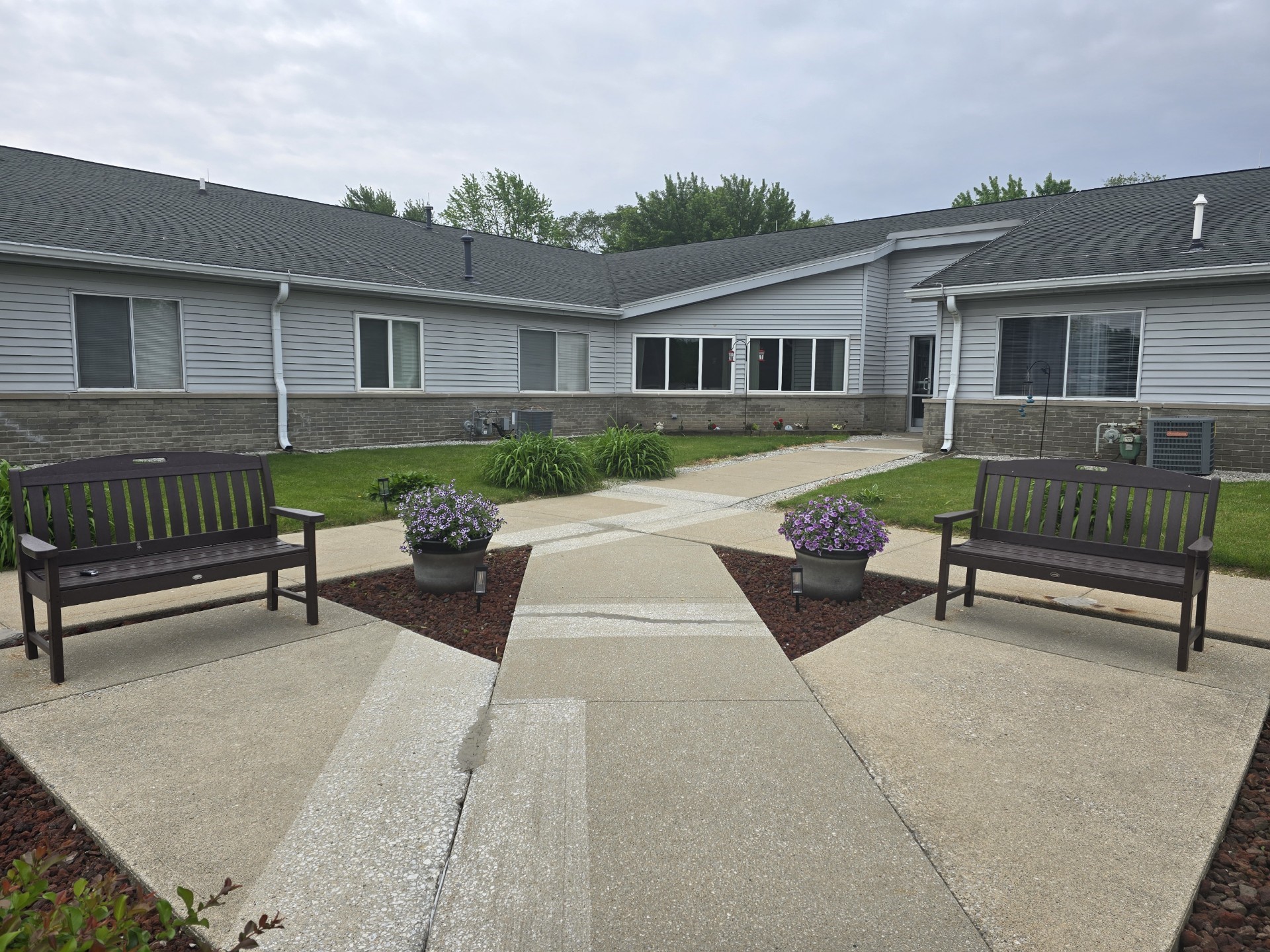 111 North 980 West, Unit 104 Converse, IN 46919 - Photo 3 of 10