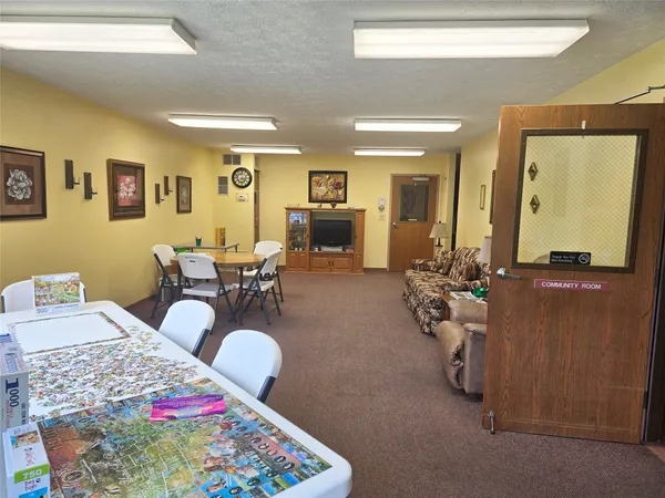 $600 | 111 North 980 West, Unit 104, Converse, IN 46919