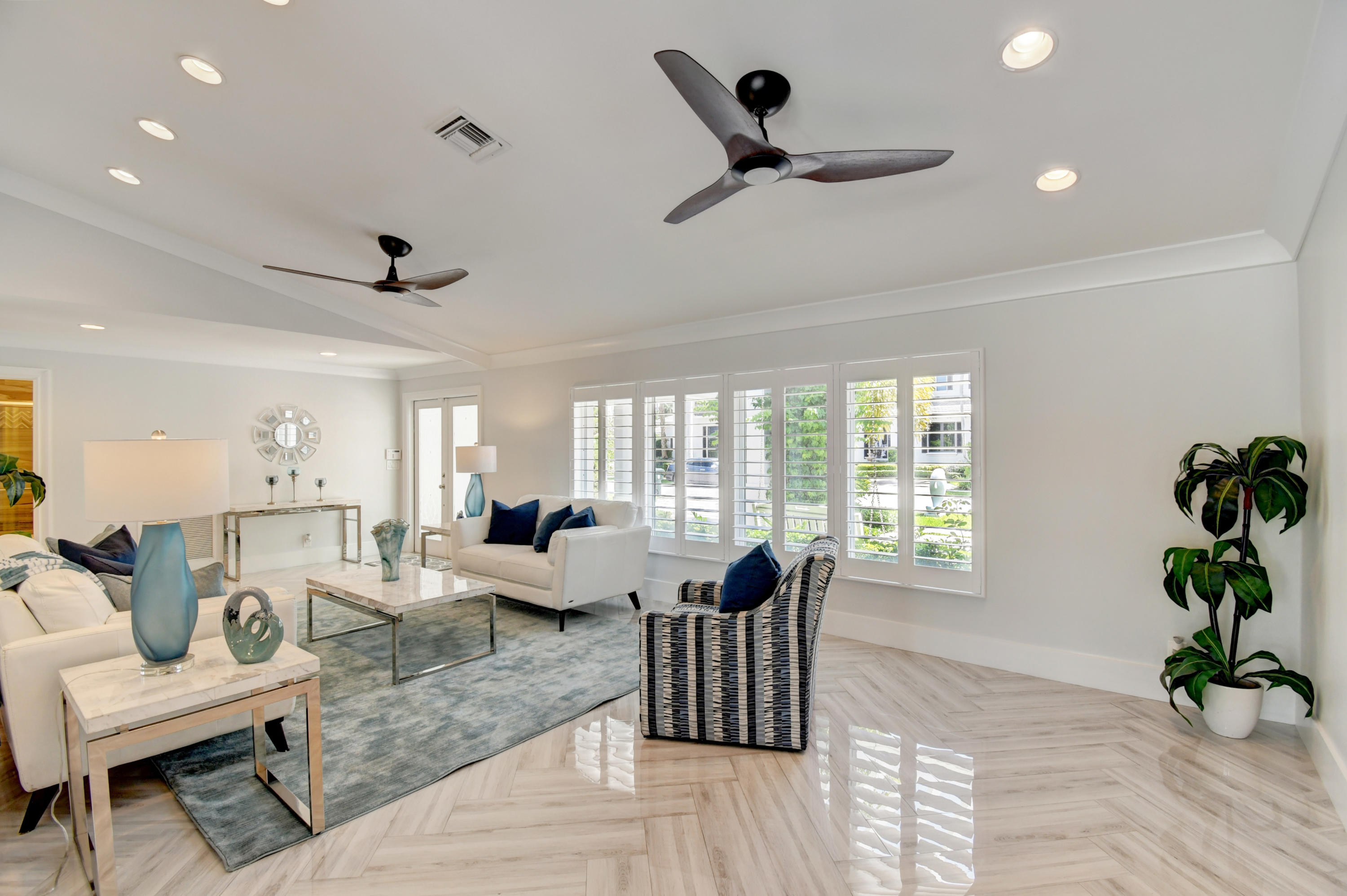 7425 Northeast 8th Court Boca Raton, FL 33487 - Photo 13 of 71 07_dsc_0346_47_48_49_50