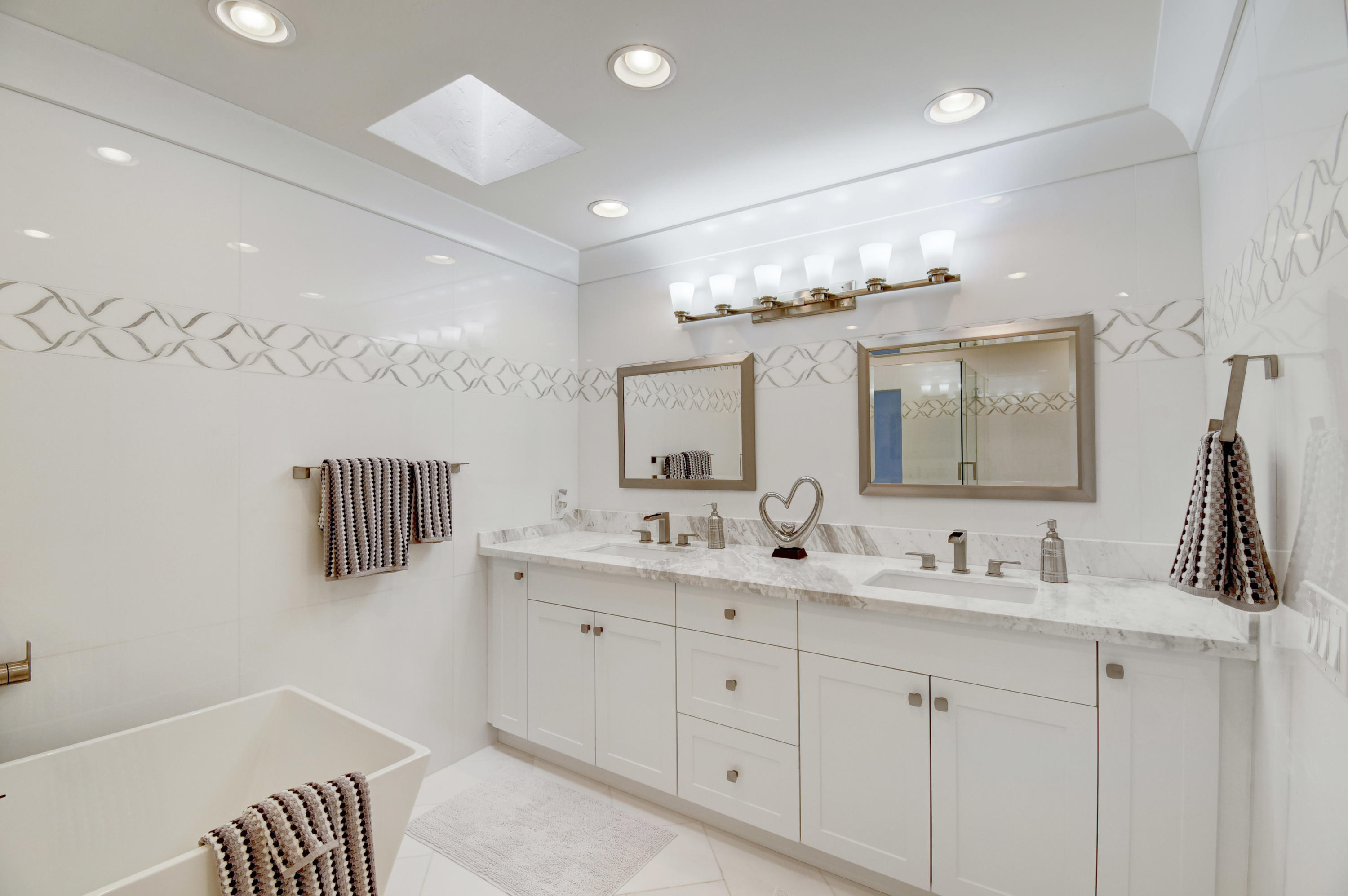7425 Northeast 8th Court Boca Raton, FL 33487 - Photo 47 of 71 41_dsc_0646_47_48_49_50