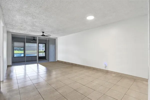 $2,200 | 9440 Poinciana Place, Unit 101, Davie, FL 33324