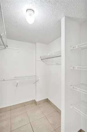 $2,200 | 9440 Poinciana Place, Unit 101, Davie, FL 33324