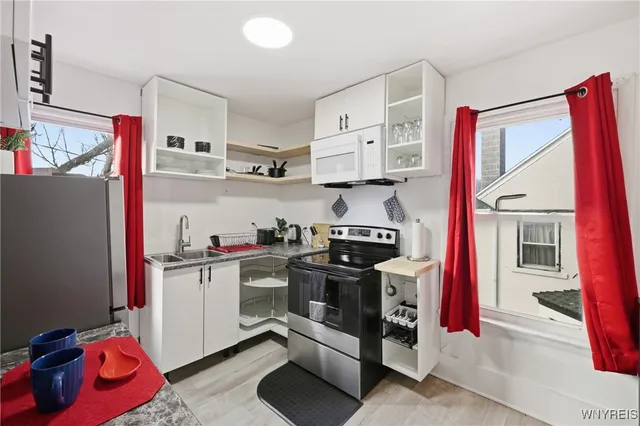 $699,000 | 2 Niagara Falls Boulevard, Buffalo, NY 14214