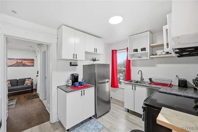 $699,000 | 2 Niagara Falls Boulevard, Buffalo, NY 14214