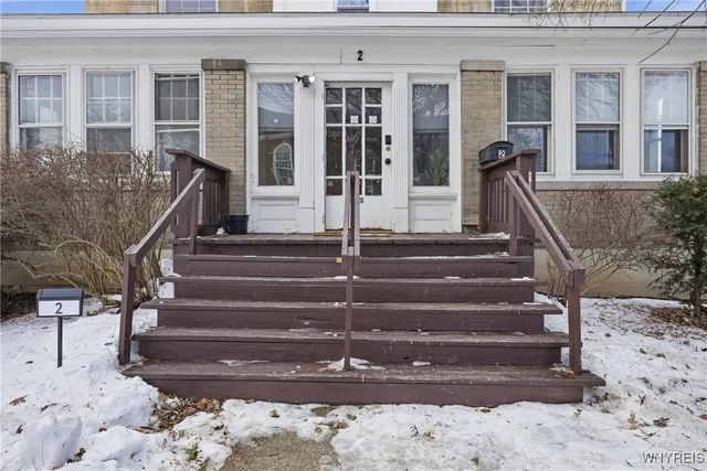 $699,000 | 2 Niagara Falls Boulevard, Buffalo, NY 14214