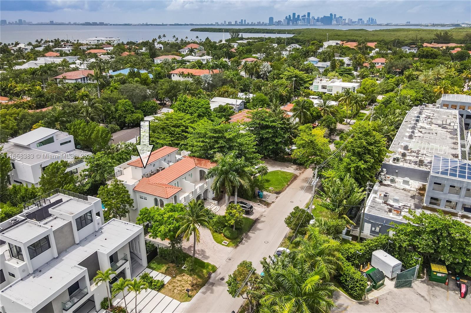 290 Fernwood Road, Unit 1 Key Biscayne, FL 33149 - Photo 45 of 49