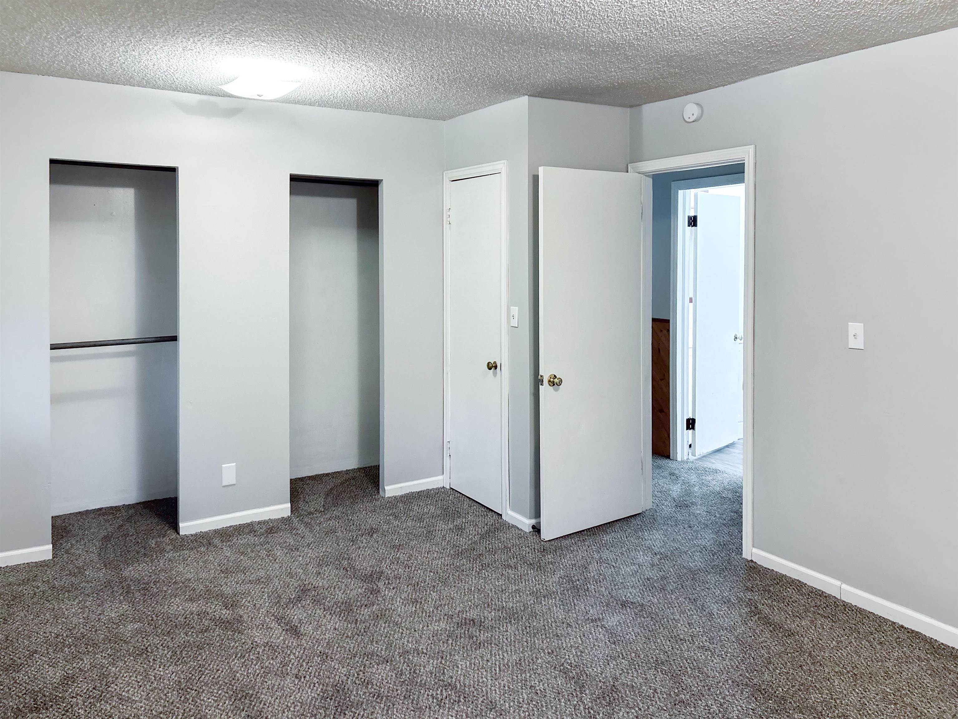 4242 North Belsay Road Flint, MI 48506 - Photo 8 of 16 50130768-60d57aae-6bde-418d-8654-5bca5c1fcb30.JPG