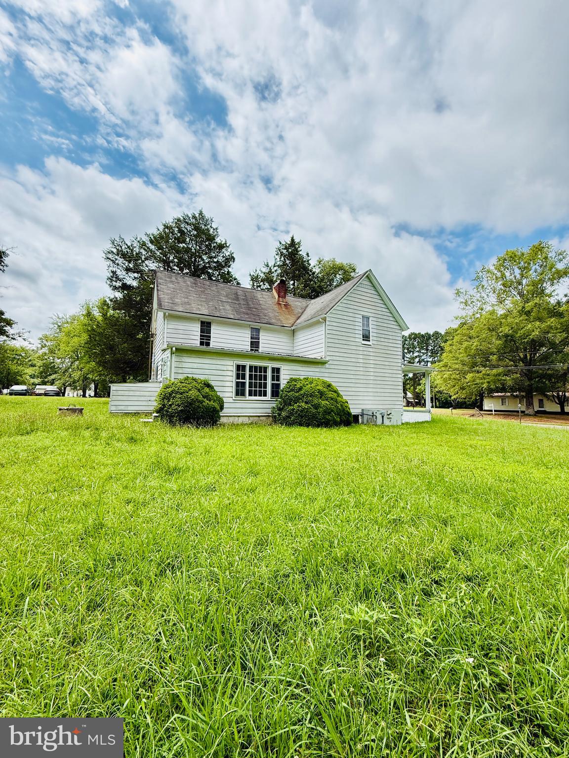 1031 MacDonald Road Scottsburg, VA 24589 - Photo 4 of 43 a front view of house with garden