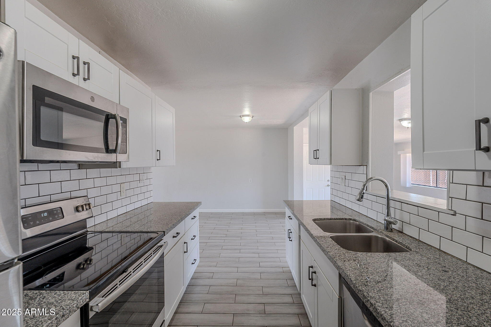 1526 West North Lane Phoenix, AZ 85021 - Photo 11 of 38 11-web-or-mls-North-11