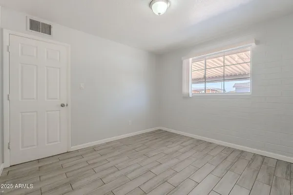 $314,000 | 1526 West North Lane, Phoenix, AZ 85021