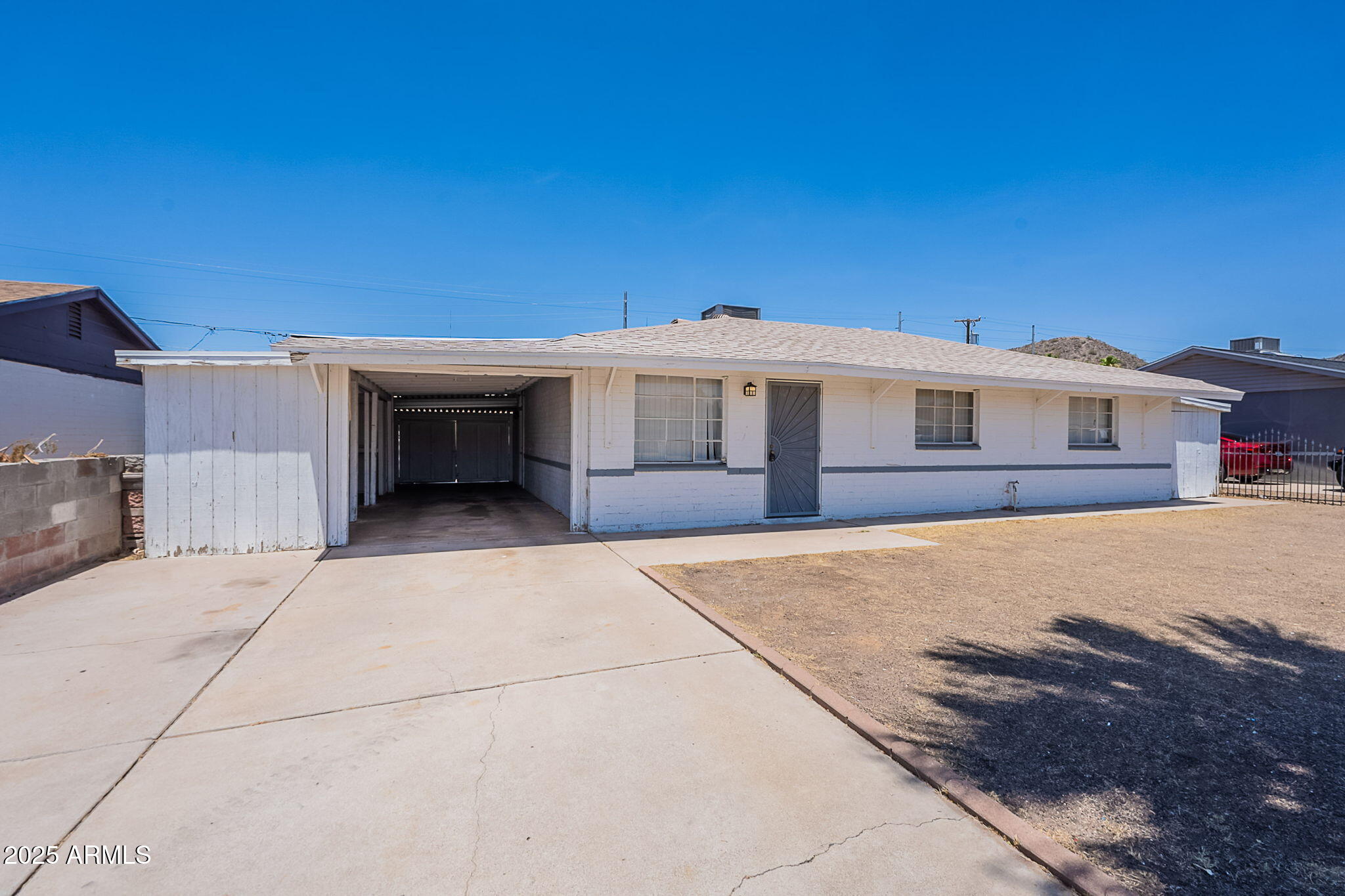 1526 West North Lane Phoenix, AZ 85021 - Photo 3 of 38 3-web-or-mls-North-3