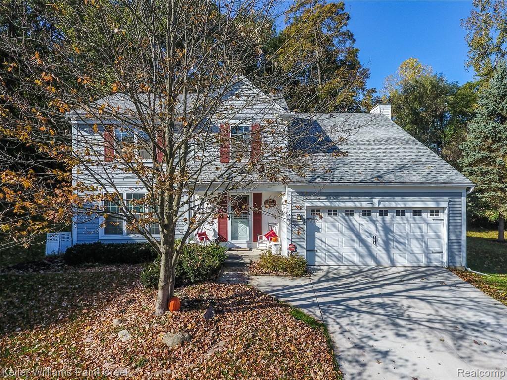 416 Ivy Wood Court Rochester Hills, MI 48307 - Photo 1 of 32