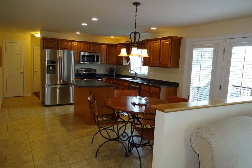 55 Redgate Road Dracut, MA 01826 - Photo 4 of 30 Gallery Image 4
