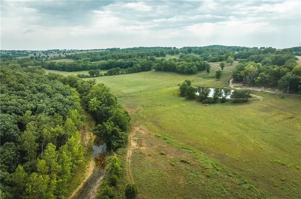$1,292,000 | 0 Knobby Creek Road, Edwards, MO 65326