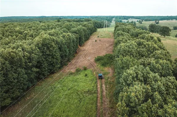 $1,292,000 | 0 Knobby Creek Road, Edwards, MO 65326