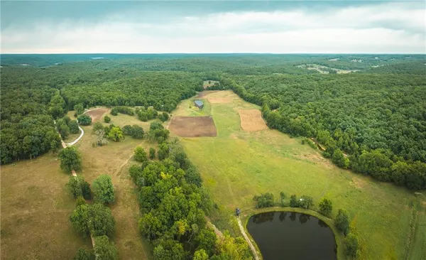 $1,292,000 | 0 Knobby Creek Road, Edwards, MO 65326