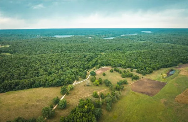 $1,292,000 | 0 Knobby Creek Road, Edwards, MO 65326