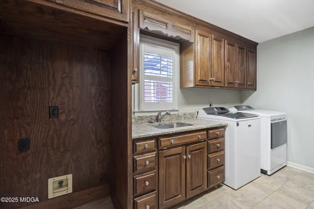 $775,000 | 1231 Woodcrest Drive, Macon, GA 31210