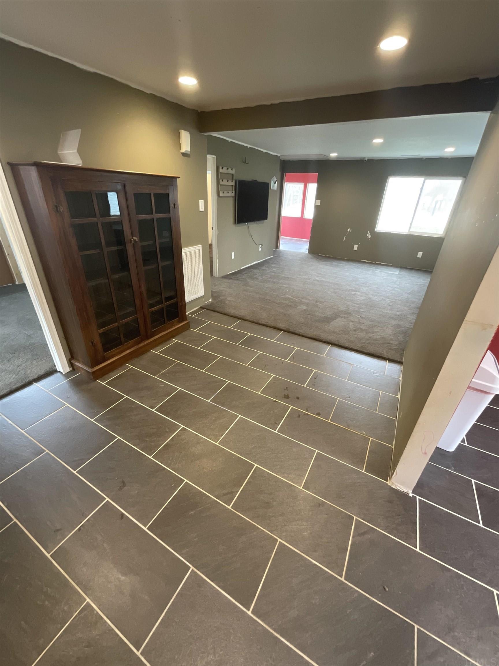 1429 Riverside Drive Huntington, IN 46750 - Photo 4 of 9 Gallery Image 4