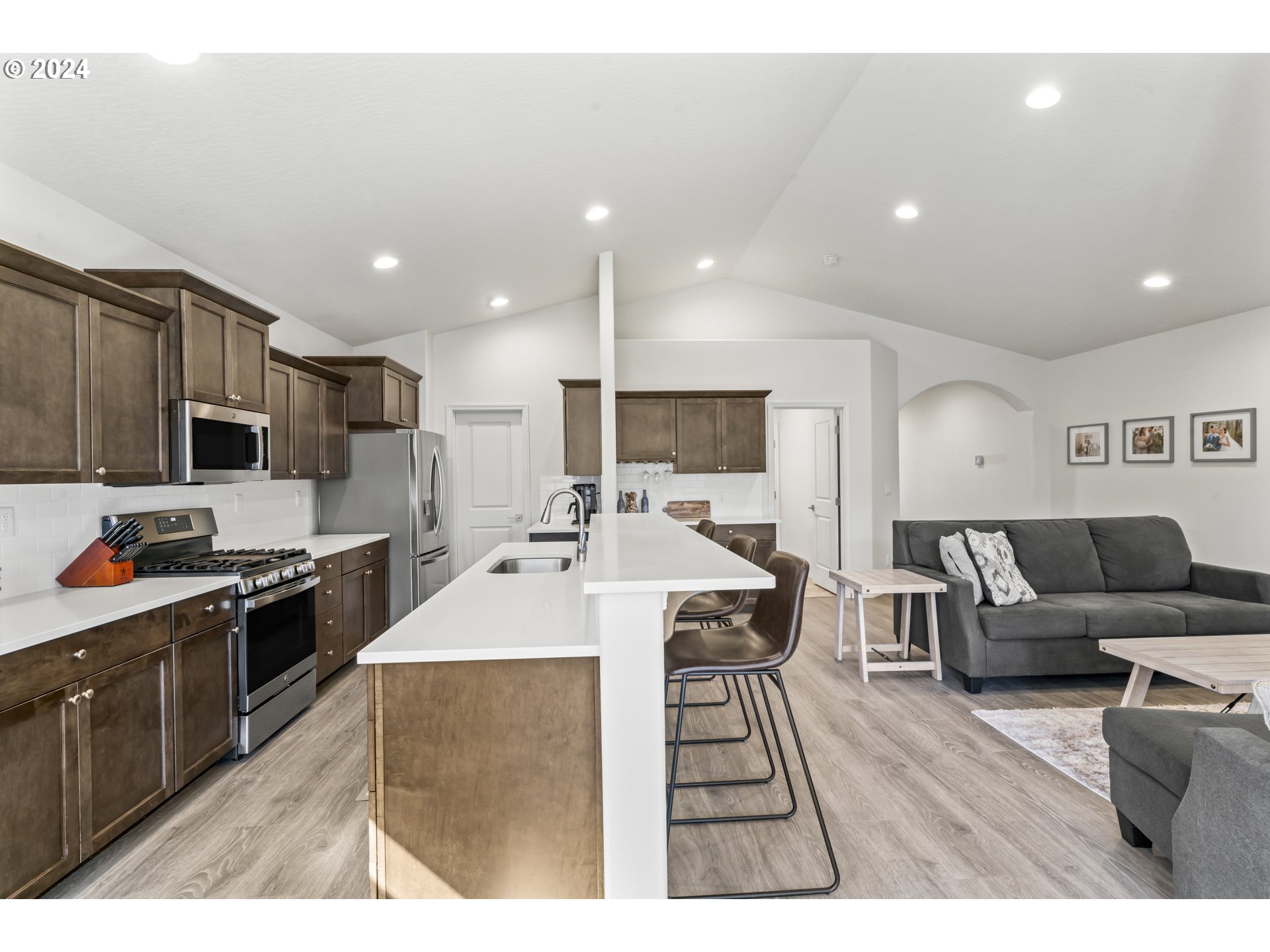 5063 Squirrel Street Springfield, OR 97478 - Photo 13 of 39