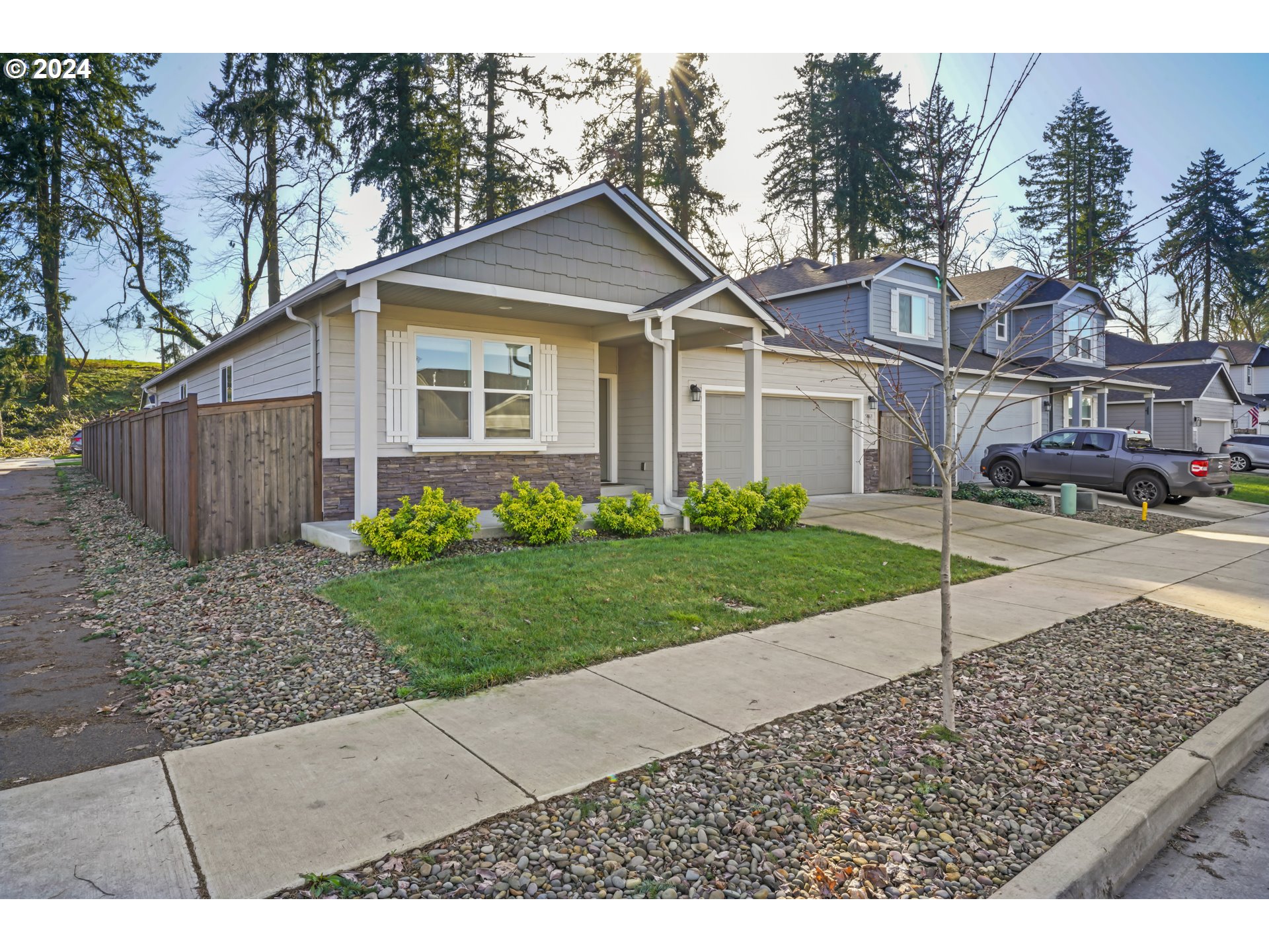 5063 Squirrel Street Springfield, OR 97478 - Photo 35 of 39
