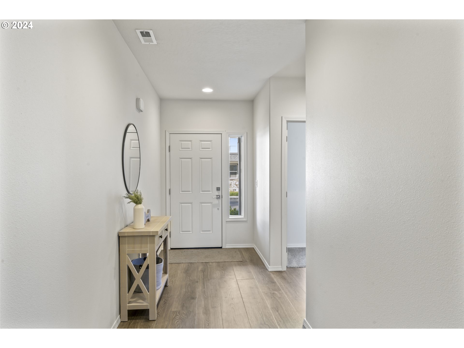 5063 Squirrel Street Springfield, OR 97478 - Photo 4 of 39