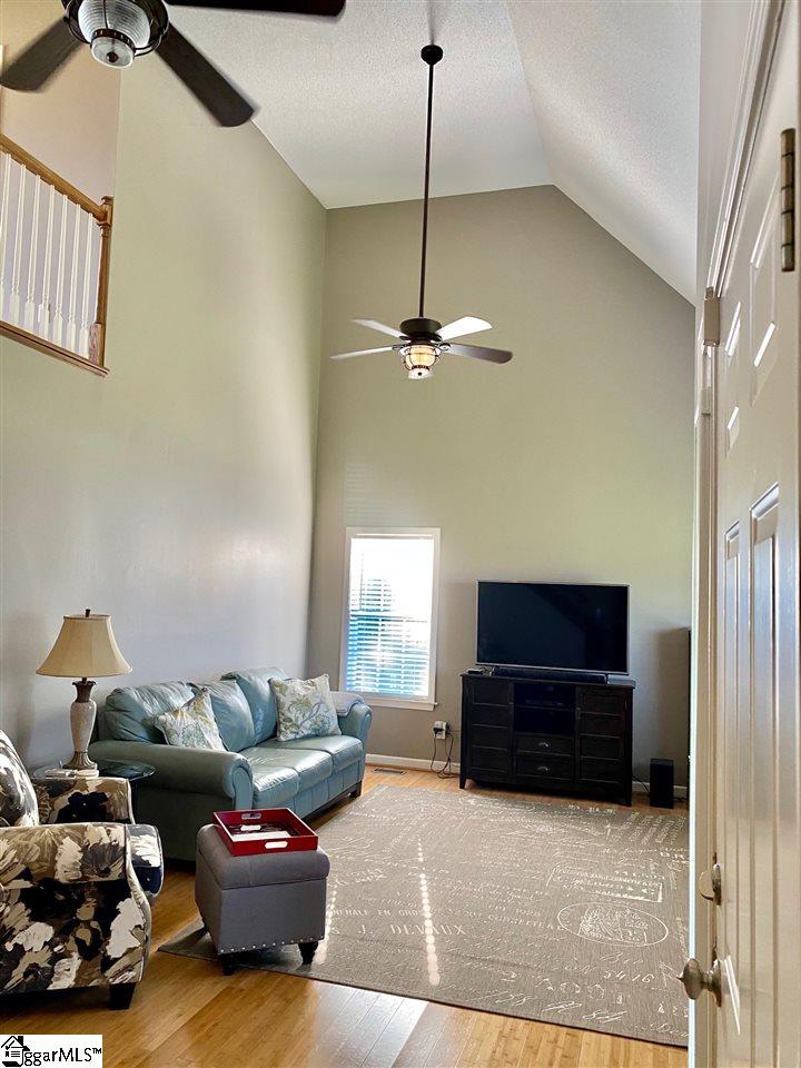 1325 Goodjoin Road Campobello, SC 29322 - Photo 6 of 29