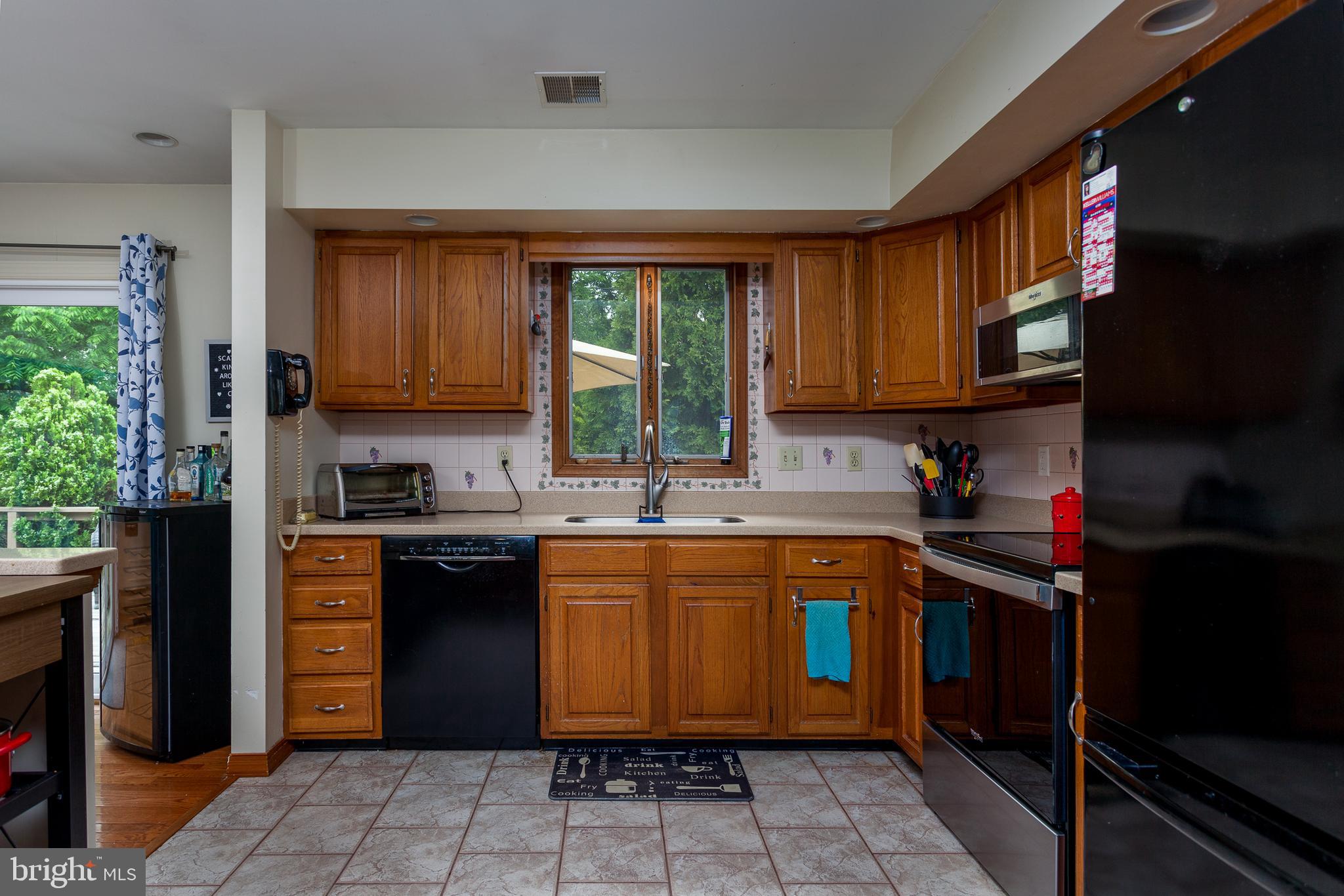 3240 Church View Road Coopersburg, PA 18036 - Photo 11 of 53 Kitchen