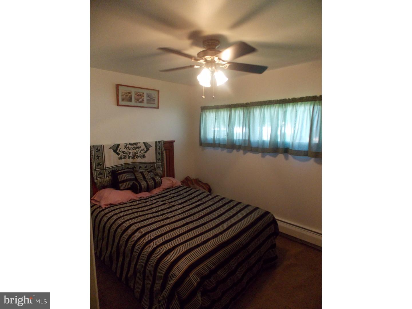 41 Jasmine Road Levittown, PA 19056 - Photo 17 of 21