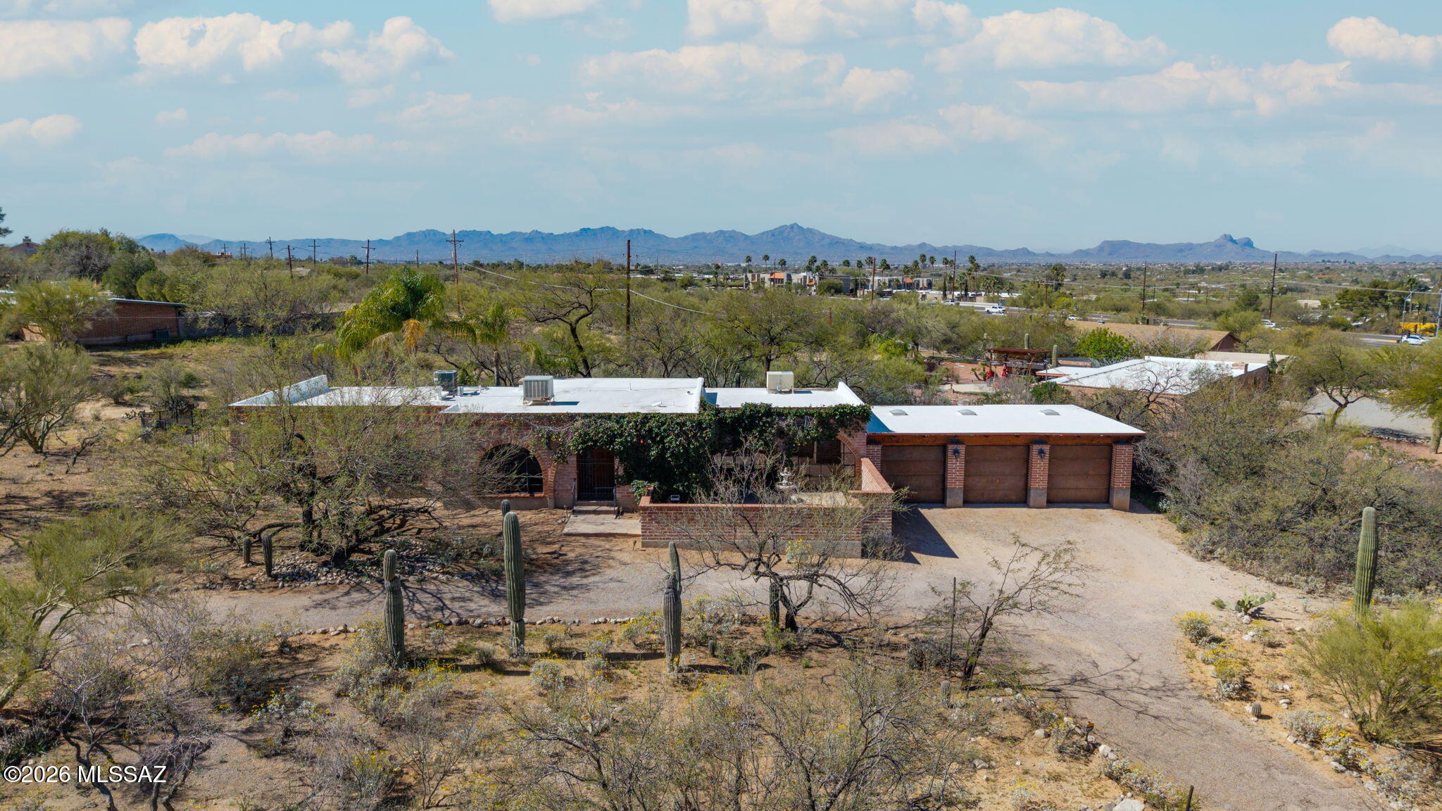 9151 North Riviera Drive Oro Valley, AZ 85704 - Photo 33 of 37