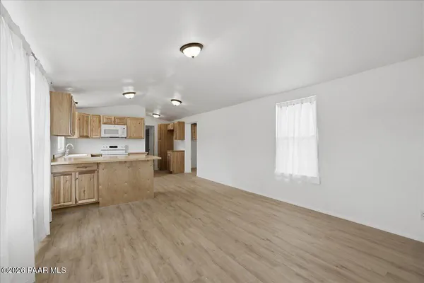 $1,400 | 25415 Cedar Drive, Paulden, AZ 86334