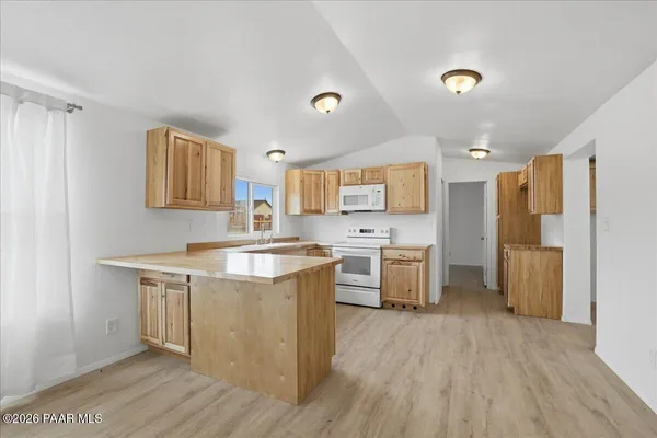 $1,400 | 25415 Cedar Drive, Paulden, AZ 86334