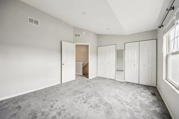 $250,000 | 2203 Flagstone Lane, Unit 2203, Carpentersville, IL 60110