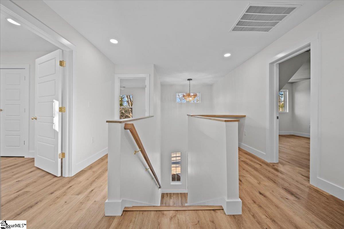 102 Hillandale Road Greenville, SC 29609 - Photo 15 of 25 Gallery Image 15