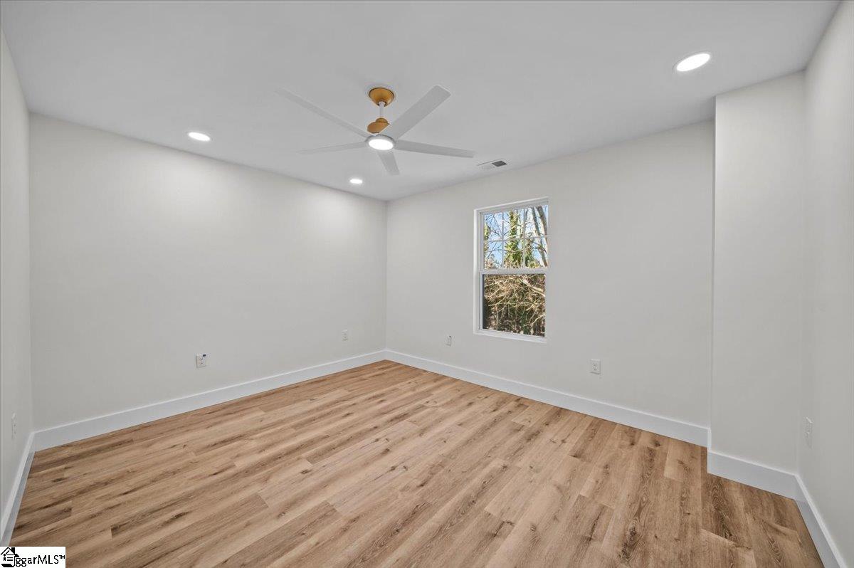 102 Hillandale Road Greenville, SC 29609 - Photo 18 of 25 Gallery Image 18