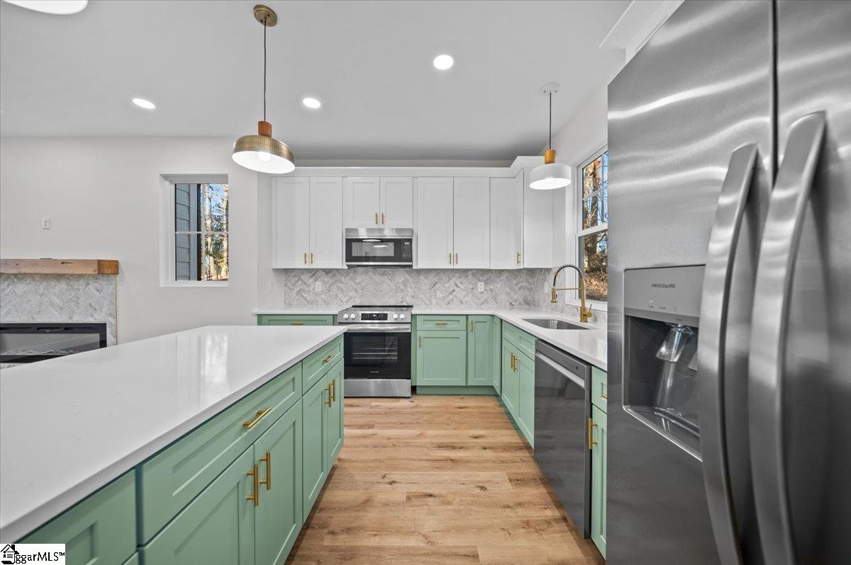102 Hillandale Road Greenville, SC 29609 - Photo 7 of 25 Gallery Image 7