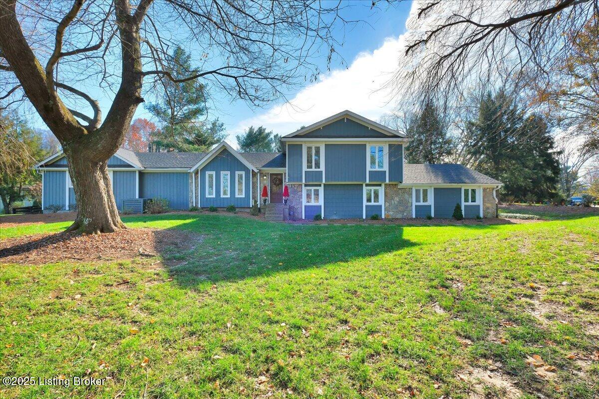 1904 Cardinal Harbour Road Prospect, KY 40059 - Photo 1 of 59 1904 Cardinal Harbour