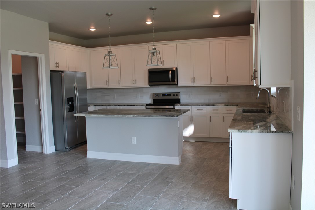 12401 River Road Fort Myers, FL 33905 - Photo 8 of 25 Gallery Image 8