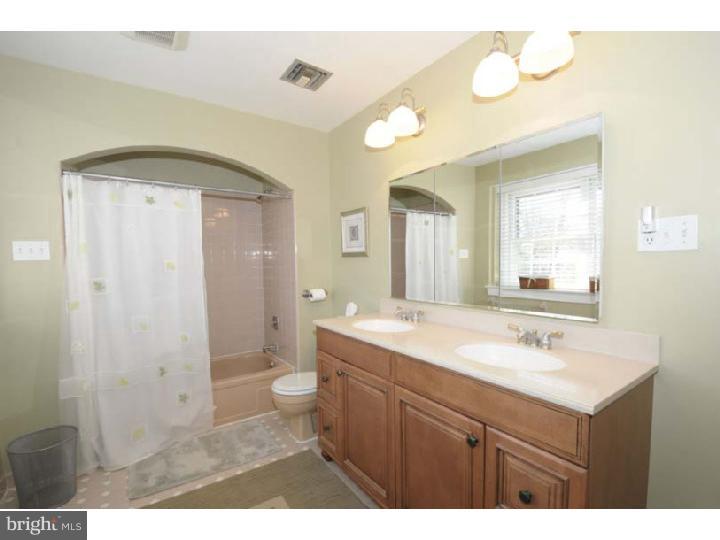 286 Barwynne Road Wynnewood, PA 19096 - Photo 14 of 20 Bathroom