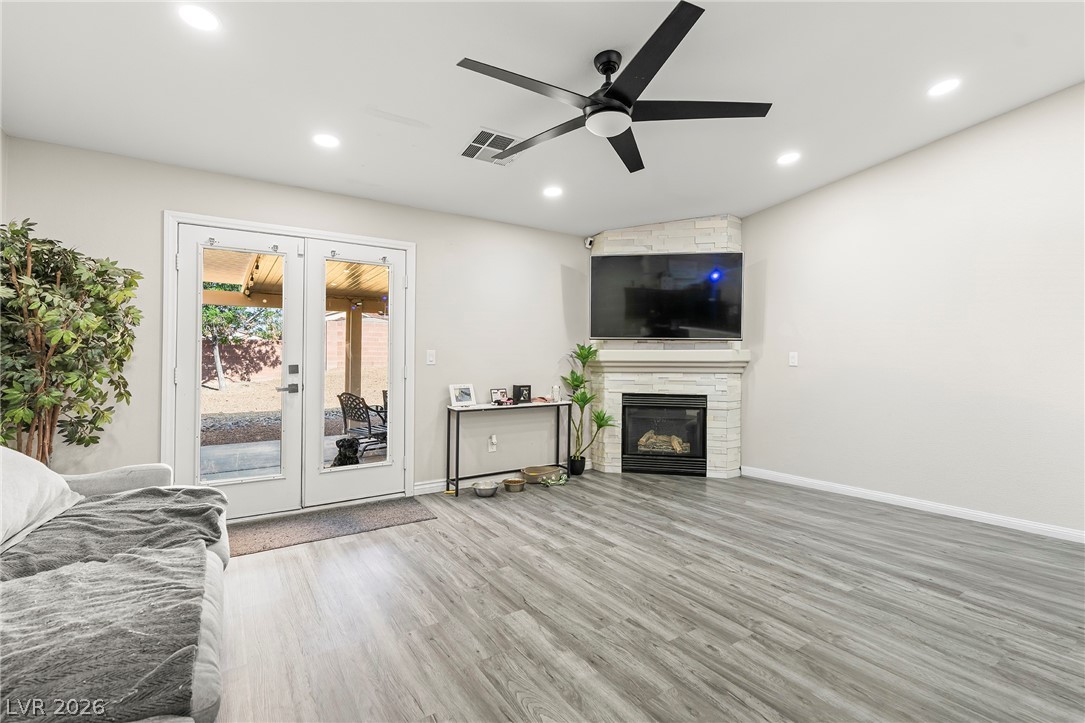 104 Iridescent Street Henderson, NV 89012 - Photo 6 of 25