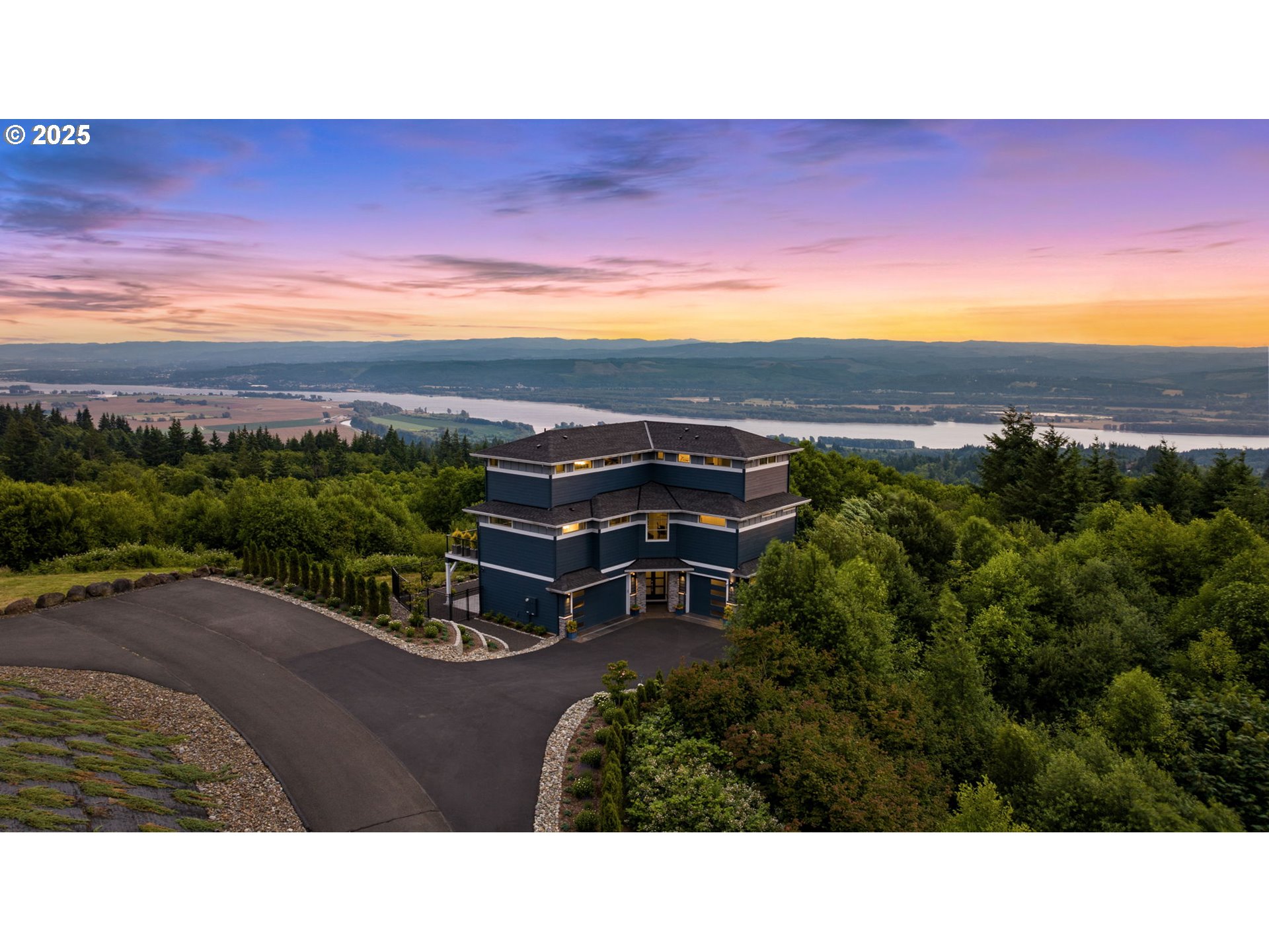 1016 Varsity Road Kalama, WA 98625 - Photo 1 of 48 Gallery Image 1