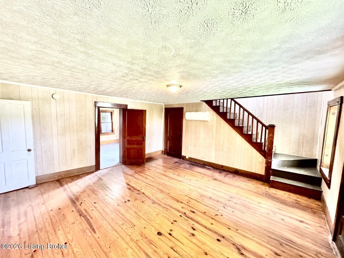 4223 Chaplin Road Willisburg, KY 40078 - Photo 2 of 48 002_Living Room