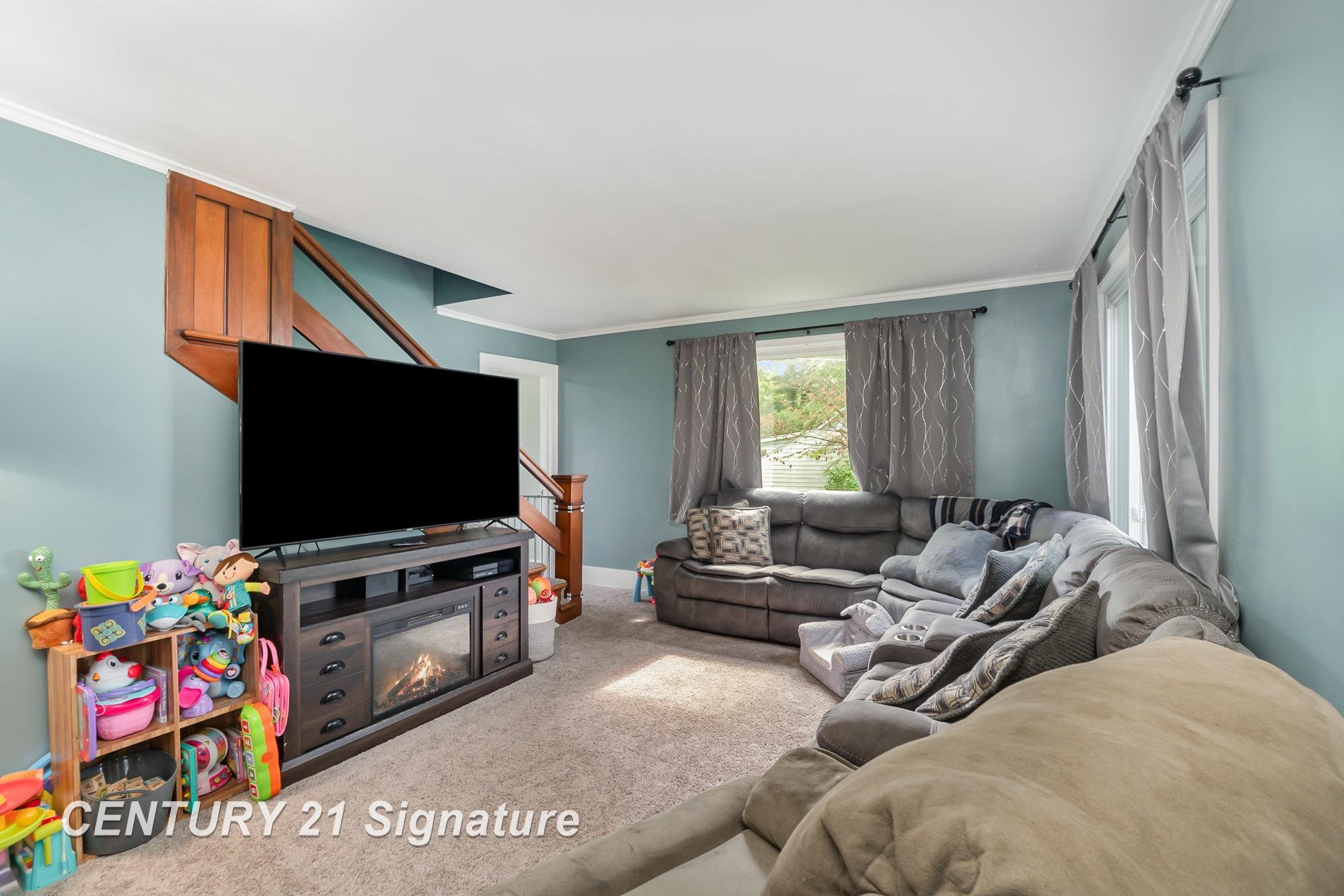 1327 East Isabella Road Midland, MI 48640 - Photo 18 of 37 50146423-0e7ff14c-93b7-4239-bbe8-8a0021ab47aa.JPG