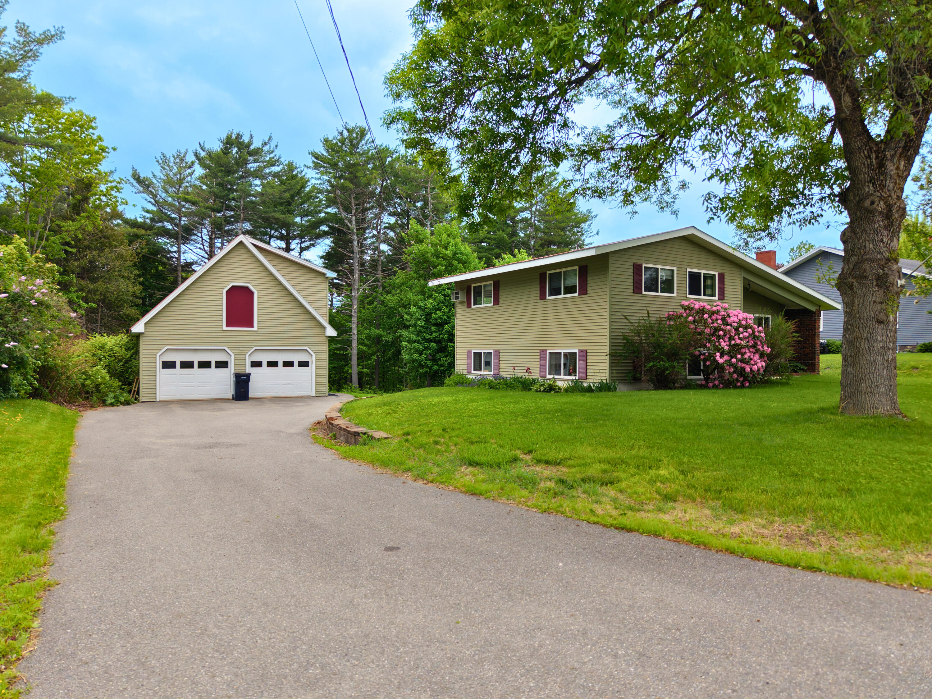 162 East Broadway Extension Bangor, ME 04401 - Photo 1 of 21 162 East Broadway